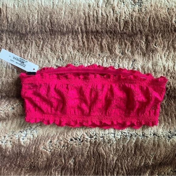 Cosabella Never Say Never Bandeau Bra Flirtie Bright Grenadine - Picture 2 of 5